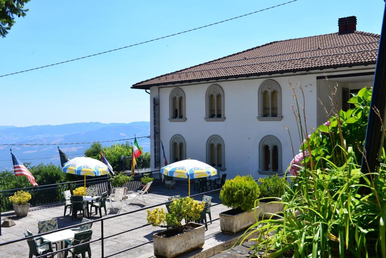 Hotel Miramonti Sestola Esterno foto