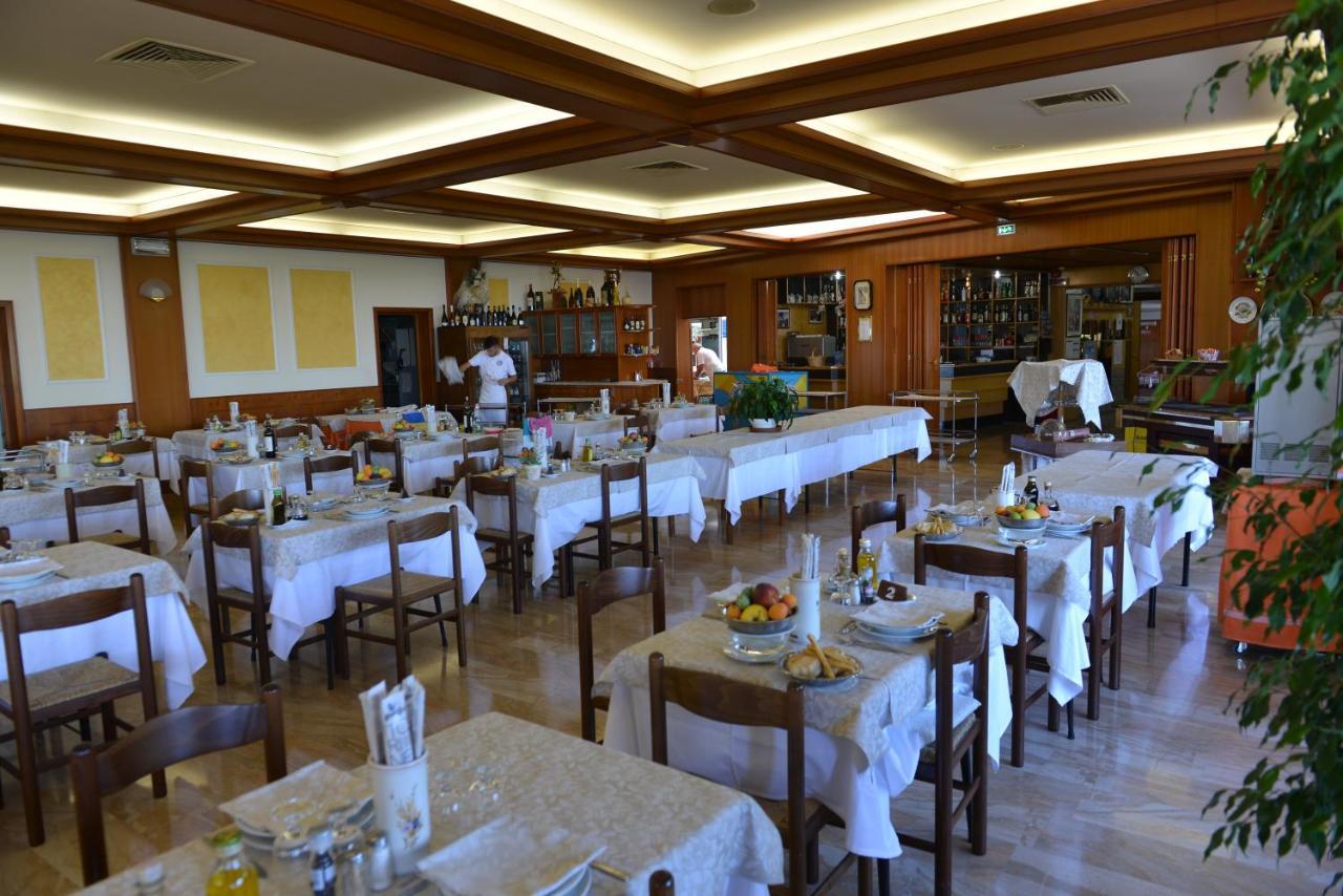 Hotel Miramonti Sestola Esterno foto